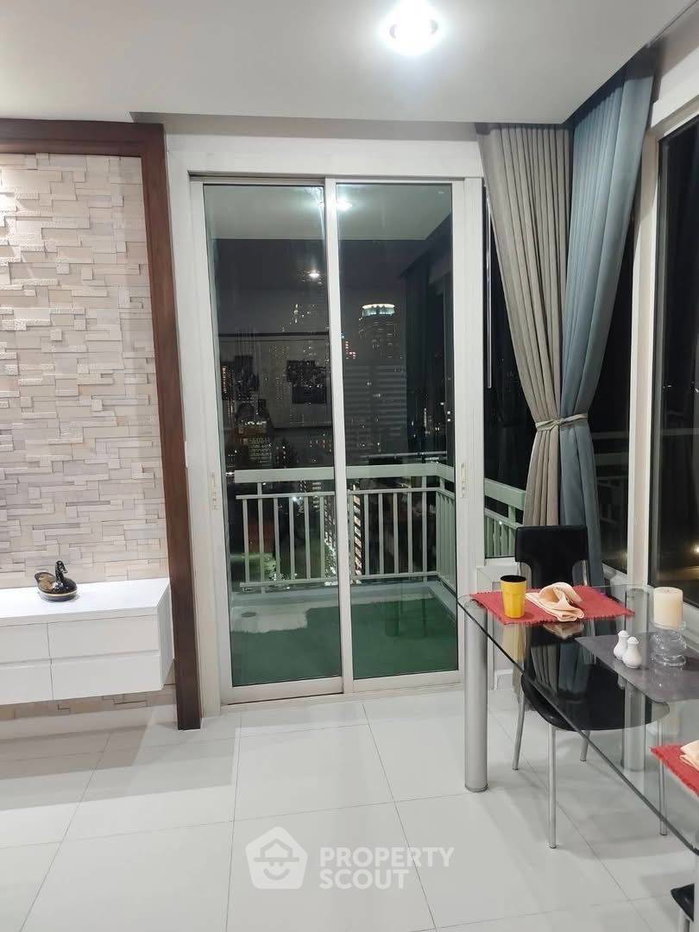 รูป คอนโด 2-ห้องนอน ที่ แมนฮัตตัน ชิดลม ใกล้ BTS ชิดลม (ID 513093) - รูปที่ 6/9