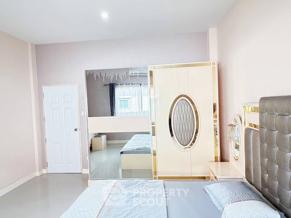 picture 3-BR House in Nong Pla Lai (ID 2752037) - 8/14