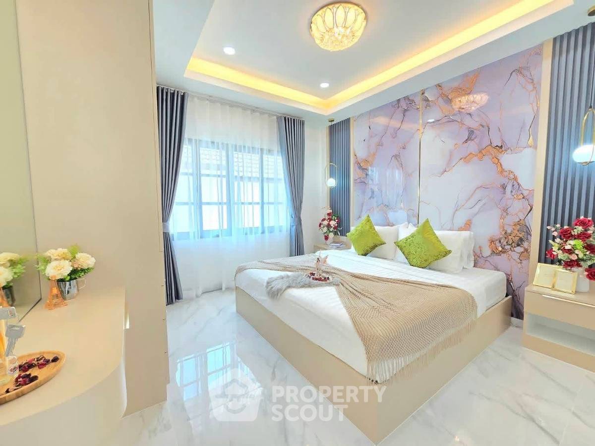 รูป วิลล่า 4-ห้องนอน ที่ เซนทรัล พาร์ค 5 วิลเลจ ใกล้ พัทยาตะวันออก (ID 2746116) - รูปที่ 15/20