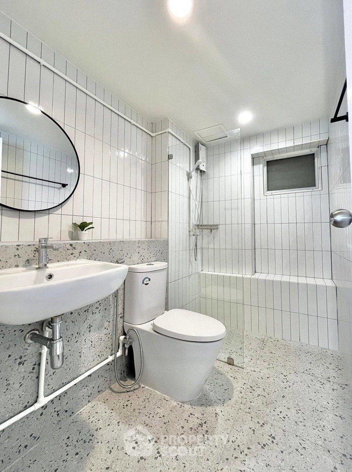 รูป คอนโด 2-ห้องนอน ที่ ทองหล่อ ทาวเวอร์ คอนโดมิเนียม ใกล้ BTS ทองหล่อ (ID 2751553) - รูปที่ 10/11