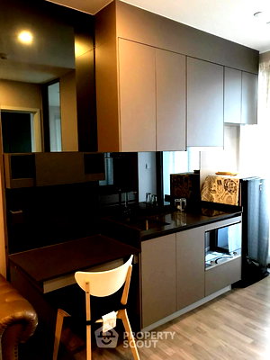 Condos for rent BTS On Nut : 1-BR Condo at The Room Sukhumvit 69 near BTS Phra Khanong (ID 2749213)
