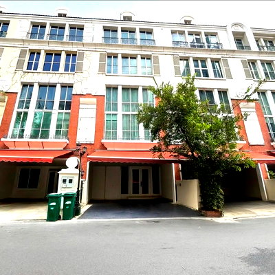 เช่าทาวน์โฮม กรุงเทพมหานคร : 📣📣 ให้เช่า บ้านกลางกรุง ทองหล่อ  รีโนเวทใหม่ 4 ห้องนอน