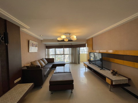 LTH5801 – The Waterford Diamond FOR SALE 3 beds 3 baths size 146 Sq.M. Nearby BTS Phrom Phong Station ONLY 15 MB