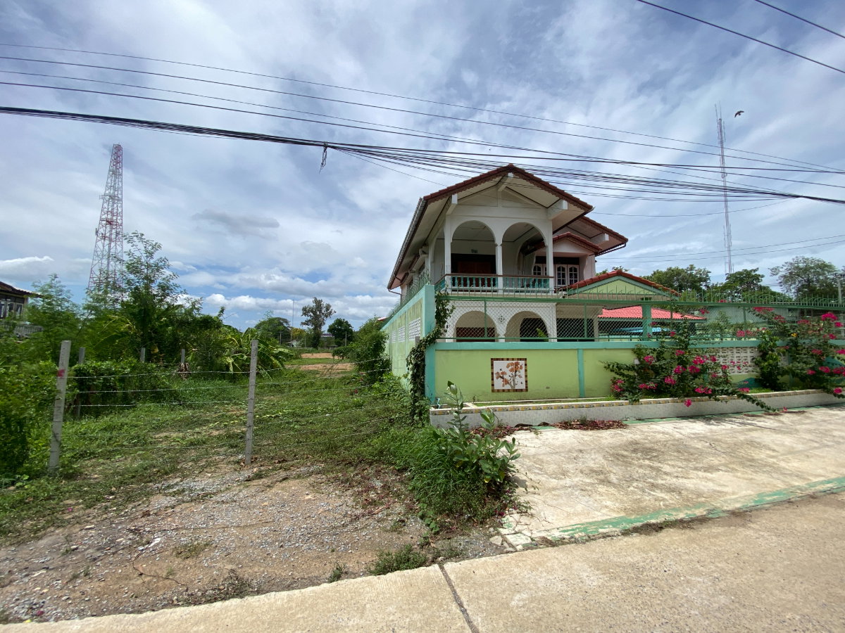รูป ขายบ้านเดี่ยว ทำเลดี พื้นที่กว้าง อยู่ติดกับศาลาว่ากลางสิงห์บุรี อยู่ห่างจากถนนใหญ่ 150 เมตร บ้านเดี่ยวพร้อมอยู่ 2 ชั้น - รูปที่ 25/41