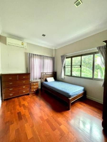picture LTHC6799 – House FOR RENT in Rama 9 4 beds 3 baths 100 sq.M.Near Huamark station ONLY 125k/month - 4/6