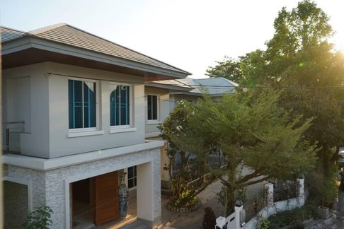 LTHC6752 – House FOR RENT at Ramkhamhaeng 4 beds 6 baths 600 sq.M.Near Phra Khanong station ONLY 110k/month