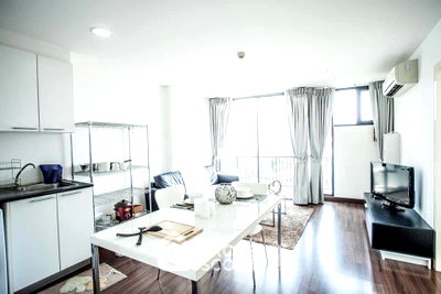 Condos for sale : For Sale: 1-BR Condo At D 65 Condominium Near BTS Ekkamai (ID 2751624)