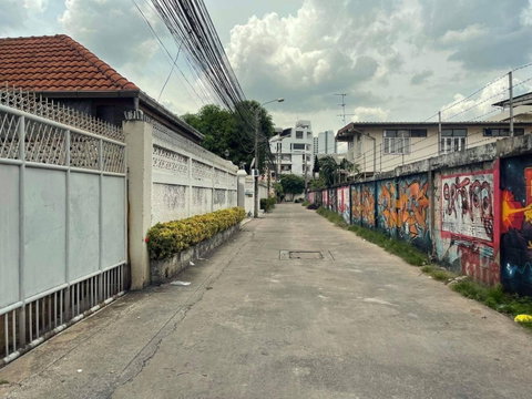LTH12588RE – Land with House FOR SALE in Rama3-Sathupradit52 Size 28 sq.Wah. 2 beds 1 bath Near Central Rama 3 ONLY 6.5 MB