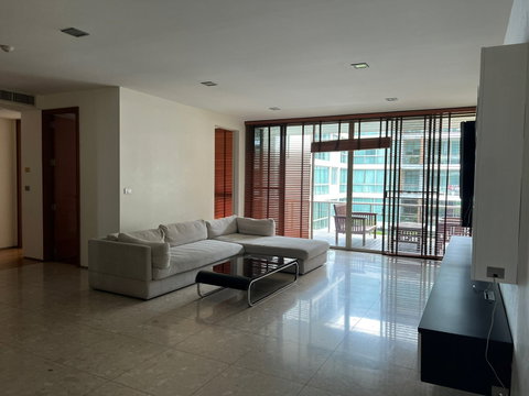 LTH6734 – Ficus Lane FOR RENT 3 beds 3 baths Size 210.48 Sq.M.Near BTS Phra Khanong stations ONLY 90k/month