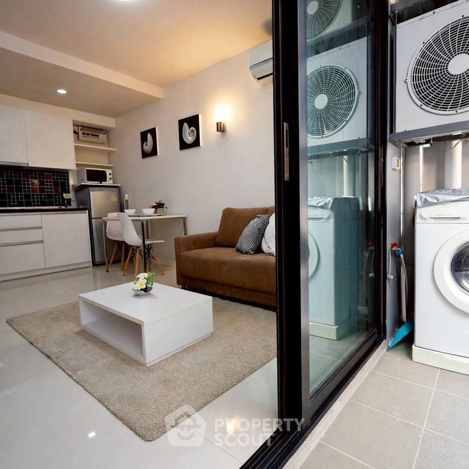 รูป คอนโด 1-ห้องนอน ที่ เลอ โคเต้ สุขุมวิท 14 ใกล้ BTS อโศก (ID 2753848) - รูปที่ 4/8