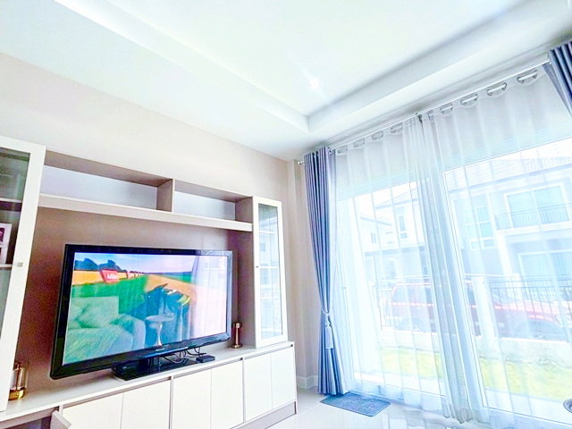 รูป อยู่วิทยา ใกล้ มเทคโนโลยีมหานคร 900ม.บ้านเดี่ยว 2ชั้น สระว่ายน้ำ 52ตร.วา 4นอน บิ๊กซี หนองจอก2.23กม. แม็คโคร 5แอร์ 3น้ำ - รูปที่ 3/8