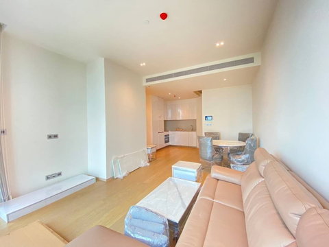 LTHC6912 – The Strand Thonglor FOR RENT 2 beds 2 baths Size 75 Sq.M.Near BTS Thonglor stations ONLY 95k/month