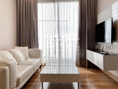 1 Bed with Bathtub Large Room Fully furnished Good Location Close To MRT Thailand Cultural Centre Station @ IVY Ampio