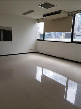 LTH7120 – Office for rent in Silom Size 137 Sq.M.Near MRT Silom Station ONLY 89,050 THB / month