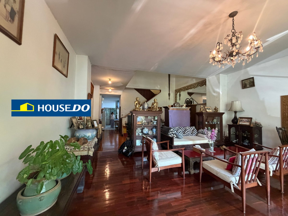 รูป ขายทาวน์โฮมหลังมุม 44 ตร.วา. สุขุมวิท 61 ใกล้ BTS เอกมัย, ทองหล่อ - รูปที่ 10/33