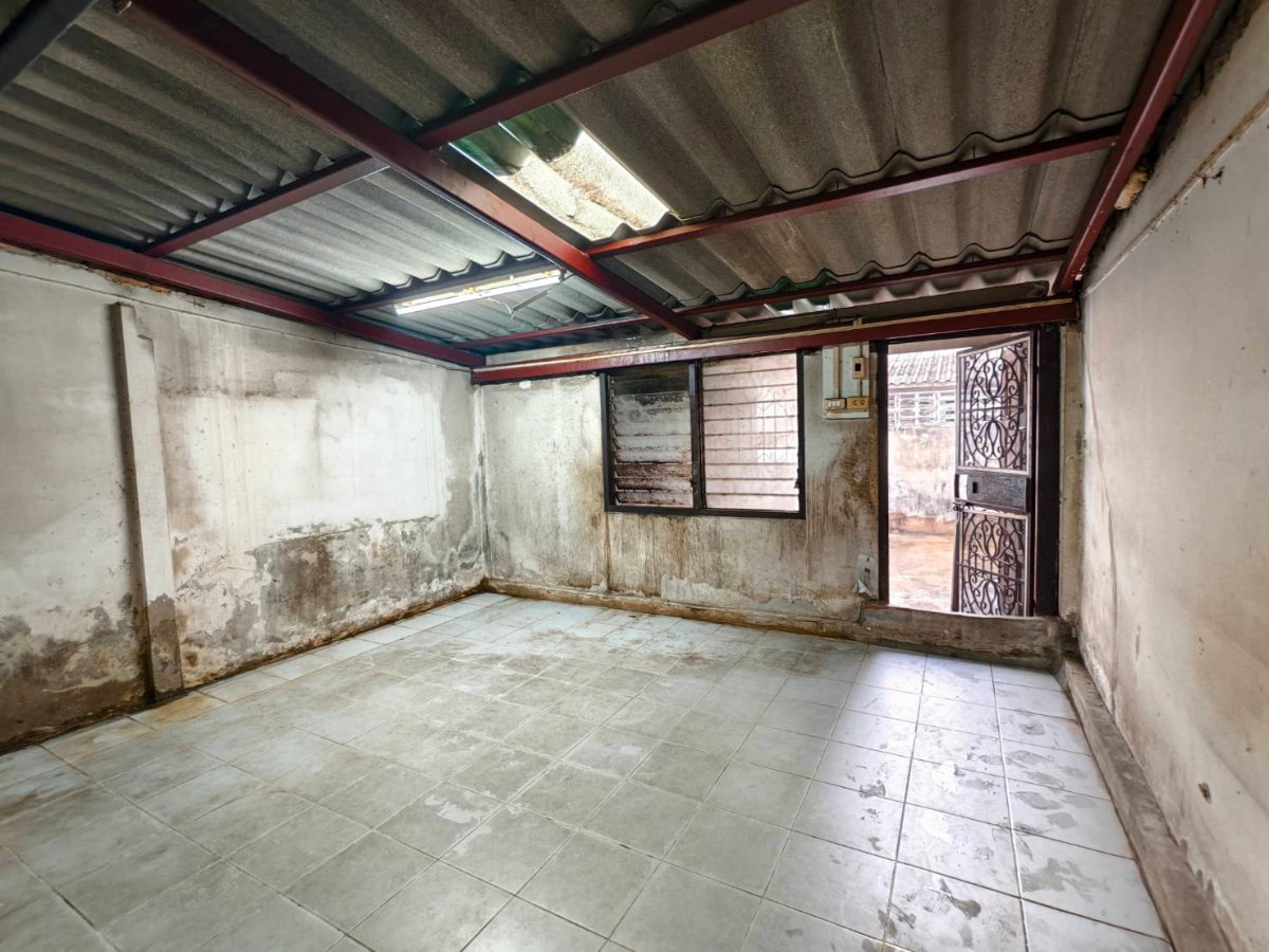 รูป ขายตามสภาพ บ้านชั้นเดียว ซอยเคหะร่มเกล้า 23 - รูปที่ 11/12