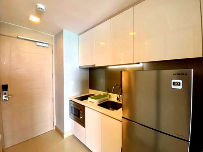 Condos for sale : For Sale The Palm Wongamat Beach 1BR Sea View Condominium