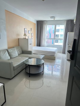 For Rent i-biza RCA Near MRT and RCA