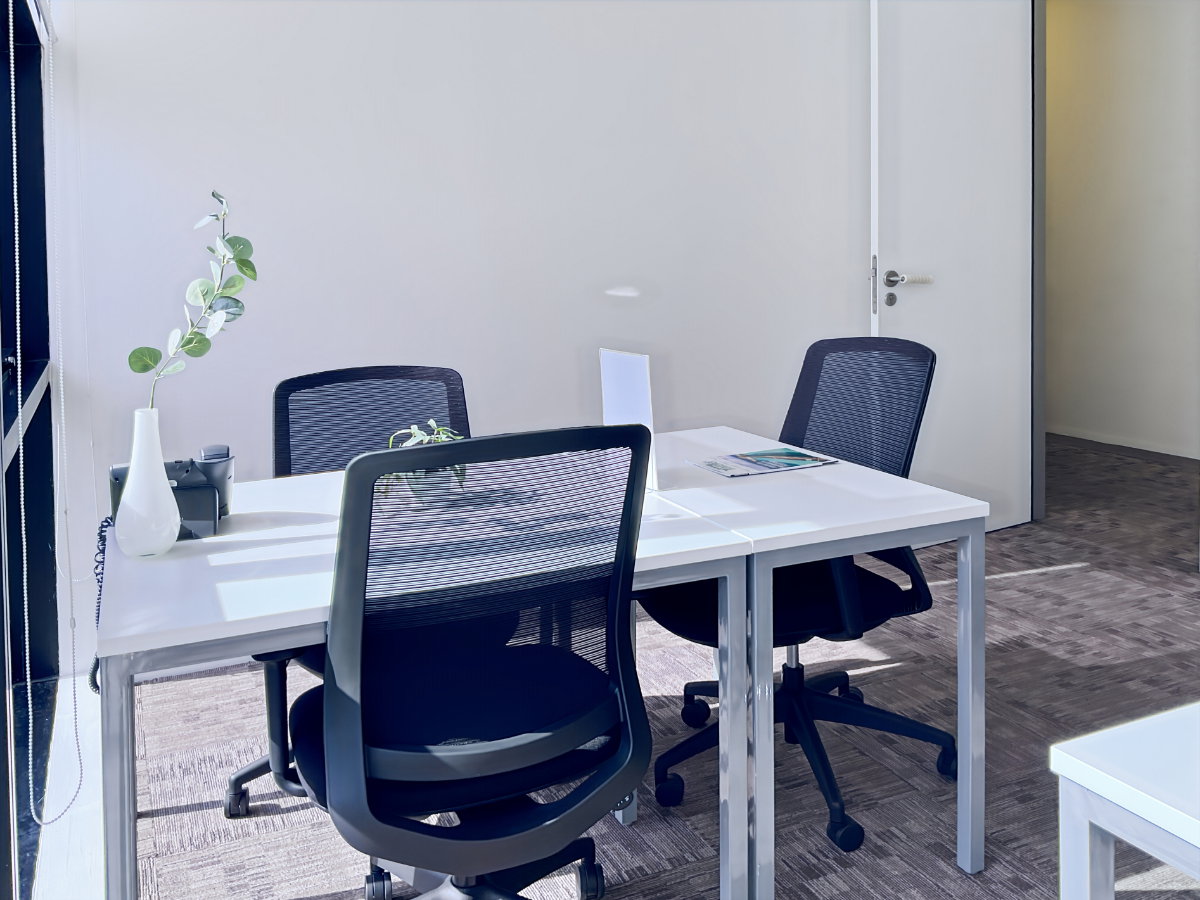 รูป Office Space ระดับมืออาชีพ ตามข้อกำหนดที่ให้อิสระมากขึ้นอย่างเต็มที่ 2 คน ที่ Regus Gaysorn Plaza - รูปที่ 2/6