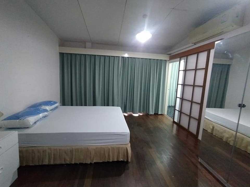 รูป LTHC6379 – Detached House FOR RENT 5 beds 4 baths Size 500 Sq.M. BTS Phra Khanong station ONLY 120k/month - รูปที่ 7/9