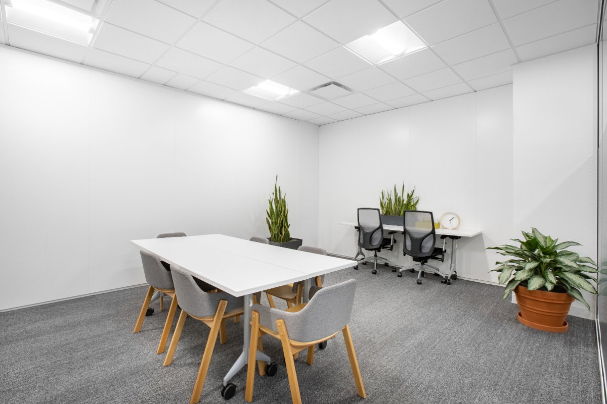 รูป Office Space แบบส่วนตัวพร้อมบริการมาตรฐานเต็มรูปแบบสำหรับคุณและทีมงานของคุณที่ Spaces Phahon 19 - รูปที่ 4/5