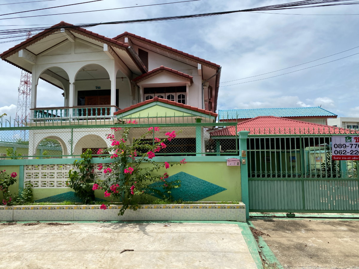 รูป ขายบ้านเดี่ยว ทำเลดี พื้นที่กว้าง อยู่ติดกับศาลาว่ากลางสิงห์บุรี อยู่ห่างจากถนนใหญ่ 150 เมตร บ้านเดี่ยวพร้อมอยู่ 2 ชั้น - รูปที่ 21/41