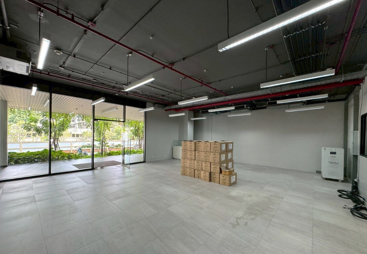 รูป พื้นที่ให้เช่า สภาพ 100% เหมาะทำธุรกิจทุกประเภท พระราม 9 ** NO CO-AGENT ** - รูปที่ 7/9