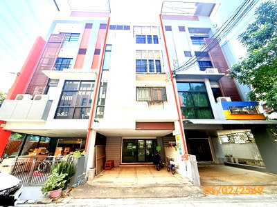 สำนักงาน ซอยอ่อนนุช (สุขุมวิท 77) : อาคารสำนักงาน สำหรับขาย เนอวานา พาร์ค สุขุมวิท 77 ประเวศ เขตประเวศ กรุงเทพมหานคร