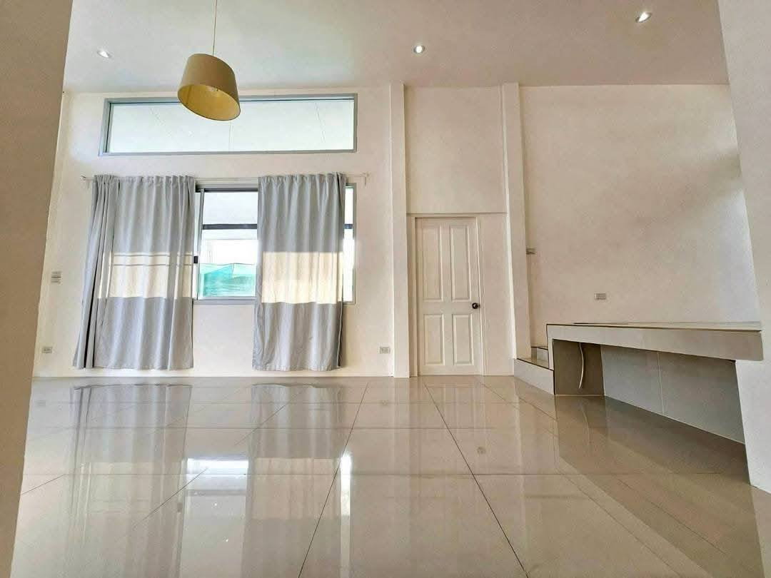 รูป MHR81 บ้านเดี่ยวหลังใหญ่ ลมดี มีต้นไม้ร่มรื่น ย่านลาดปลาเค้า-จระเข้บัว 3 นอน 2 น้ำ จอดรถได้ 2 คัน ทำเลใจกลางเมืองเดินทางสะดวก - รูปที่ 8/11