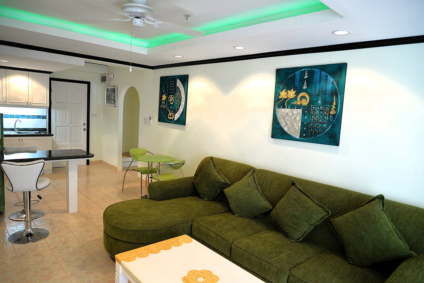 รูป 1 Bed Condo for Sale at Jomtien Beach Condominium in Pattaya - รูปที่ 2/13