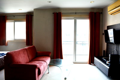 Condos for sale : 1 Bed Condo for Sale at Park Lane Condo and Resort in Jomtien