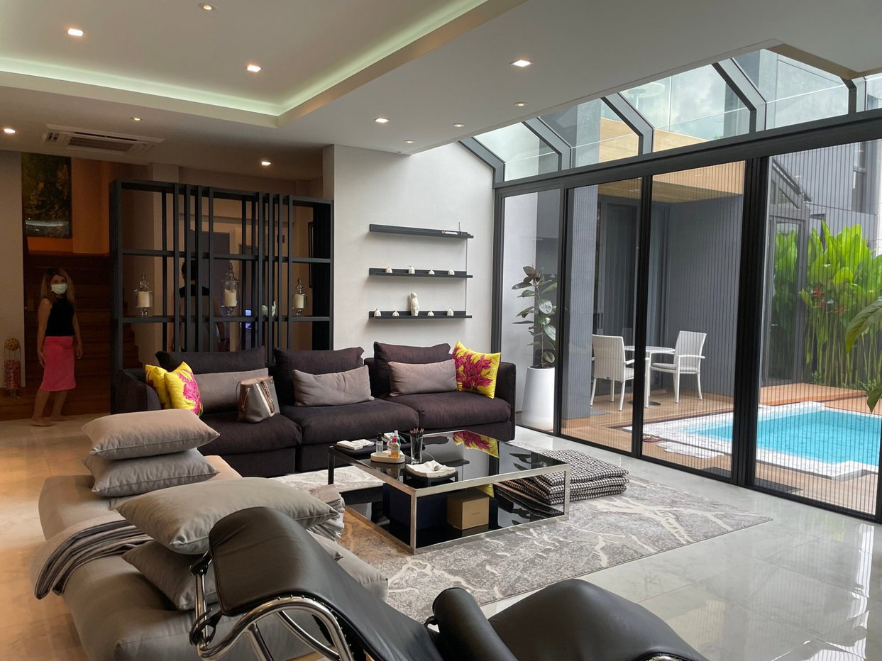 รูป LTHC7145 – House with Private Swimming Pool in Rama 3 FOR RENT 4 beds 7 baths Size 550 Sq.M. Near BTS Chong Nonsi Station ONLY 550k/month - รูปที่ 4/8