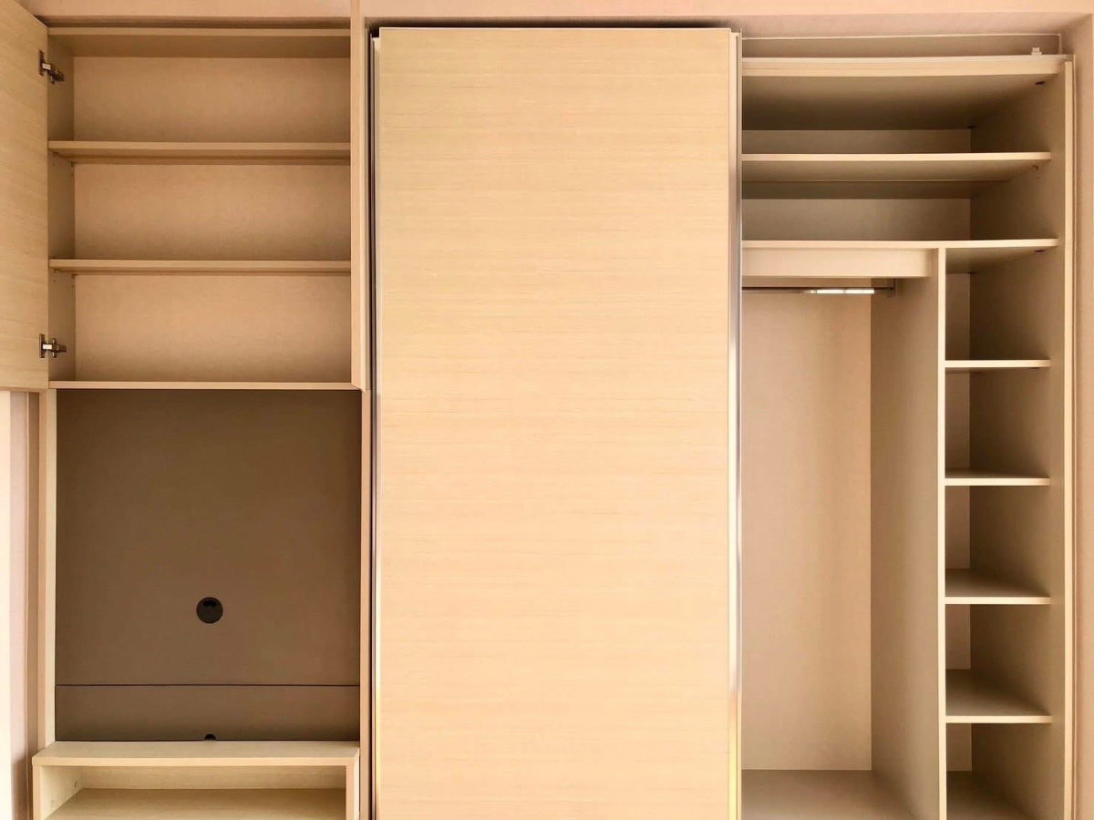 รูป S1 ให้เช่าคอนโด The Saint Residences (เดอะ เซนต์ เรสิเดนเซส)พร้อมเข้าอยู่ ใกล้ MRT & BTS วิวสวน ทำเลดี ห้องรีโนเวทใหม่  - รูปที่ 10/16