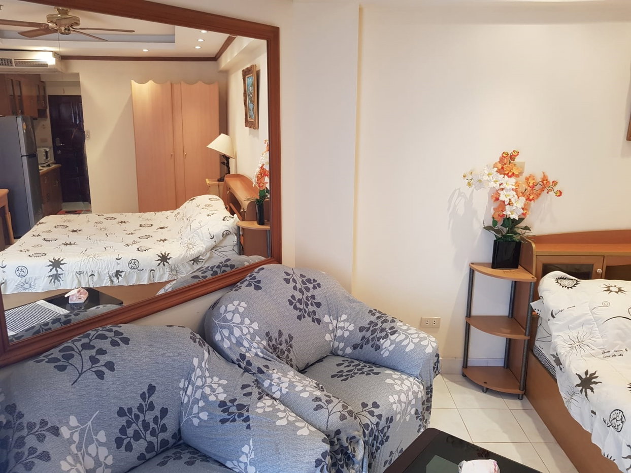 รูป Studio Condo for Rent at Jomtien Beach Condominium in Pattaya - รูปที่ 3/9