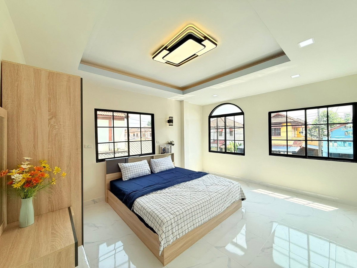 รูป บ้านดีทำเลปัง ฟรีเฟอร์นิเจอร์ครบ หิ้วกระเป๋าเข้าอยู่ได้เลย! หมู่บ้านวงศกร3 ซอย 5 หนองระแหง3 แต่งใหม่หมด - รูปที่ 19/21