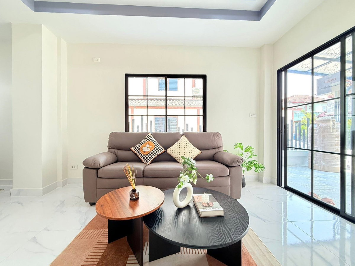 รูป บ้านดีทำเลปัง ฟรีเฟอร์นิเจอร์ครบ หิ้วกระเป๋าเข้าอยู่ได้เลย! หมู่บ้านวงศกร3 ซอย 5 หนองระแหง3 แต่งใหม่หมด - รูปที่ 7/21