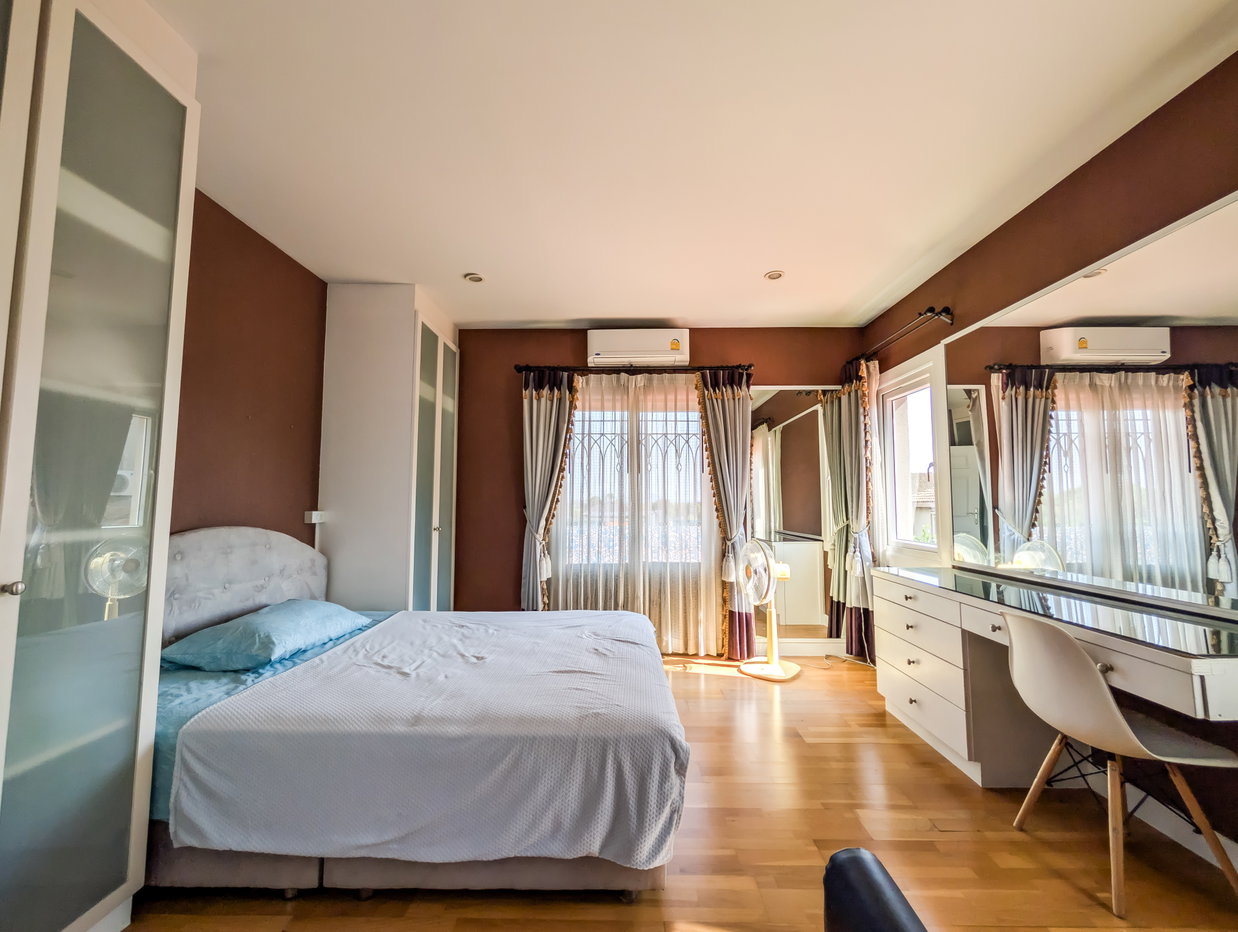 picture For Sale 2 Storey House 4 Bedroom in Chaiyapruek East Pattaya - 8/18
