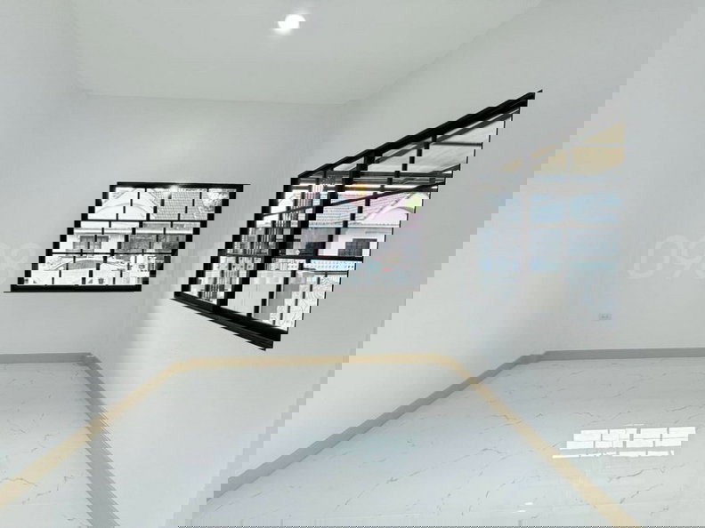 รูป ขายบ้านแฝด 1 ชั้น ม.นันทวัน 4 ซ.เลียบวารี 53 เนื้อที่ 27.6 ตรว 3นอน 2น้ำ ปูกระเบื้องใหม่ทั้งหลัง - รูปที่ 4/8