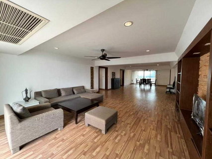 รูปภาพ LTH6736 – Apartment FOR RENT in Asok 3 beds 4 baths Size 300 Sq.M.Near BTS Asok station ONLY 90k/month