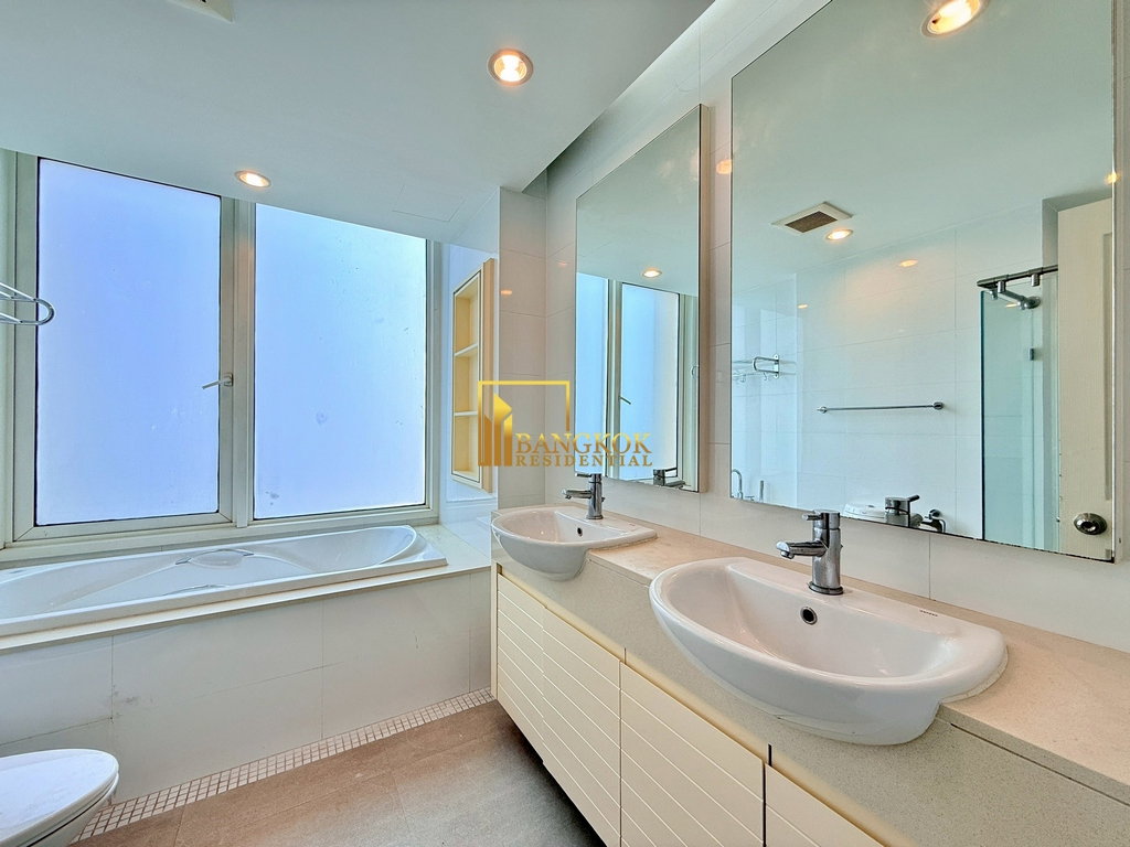 รูป Siri Residence | Spacious 3 Bed Condo in Phrom Phong Area - BR12055CD - รูปที่ 18/40