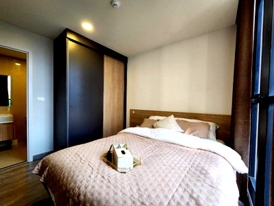 ขายคอนโด : ขายคอนโด 2 ห้องนอน ทำเลสาทร – เจริญนคร ใกล้ ICON SIAM พื้นที่กว้าง พร้อมอยู่ 