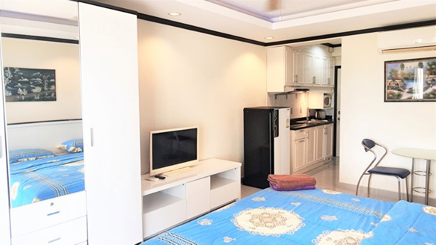 รูป Studio Condo for Rent at Jomtien Beach Condominium in Pattaya - รูปที่ 4/14