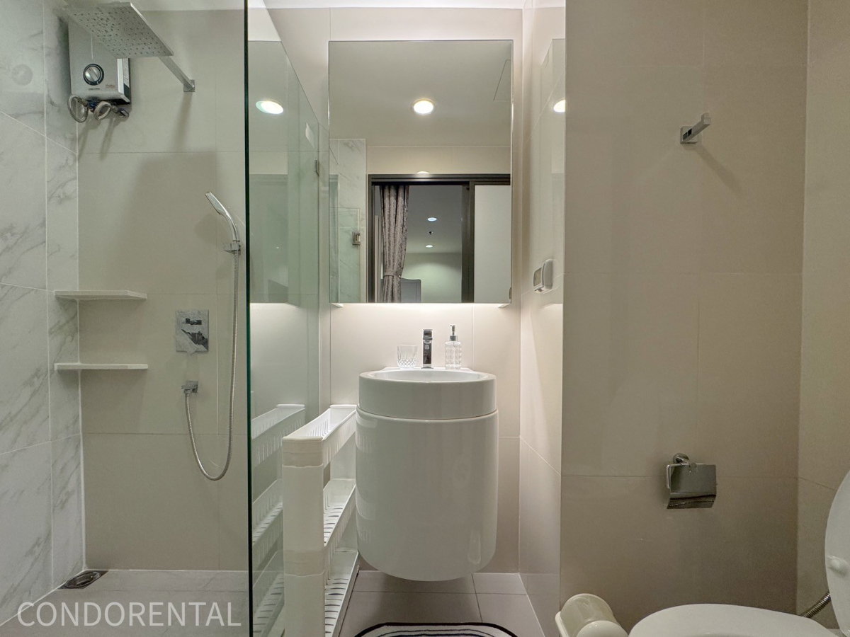 picture @Condorental condo for rent Rhythm Asoke - 17/18