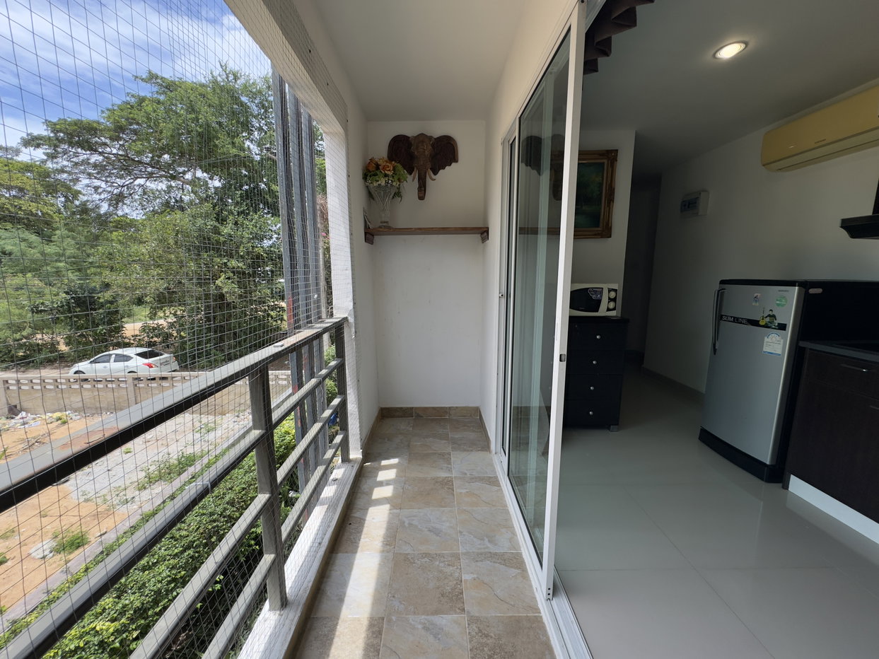 รูป Studio Condo for Rent at Jomtien Beach Mountain 6 in Pattaya - รูปที่ 9/17