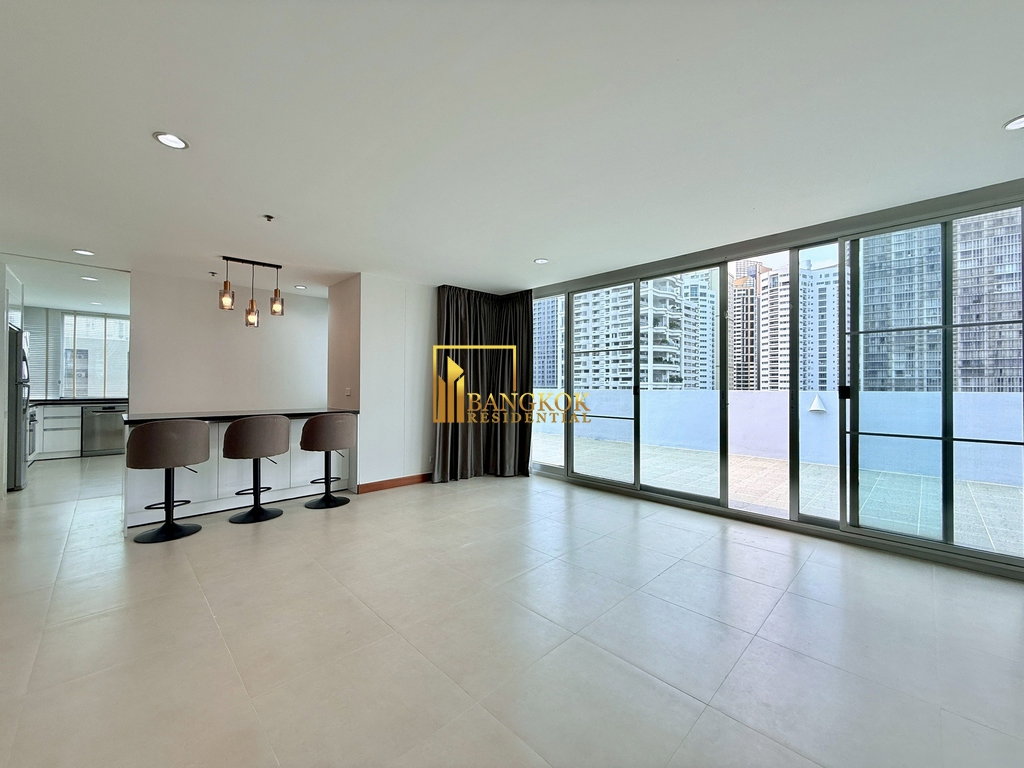 รูป Large 4 Bedroom Penthouse Apartment in Phrom Phong Area - BR0264AP - รูปที่ 2/47