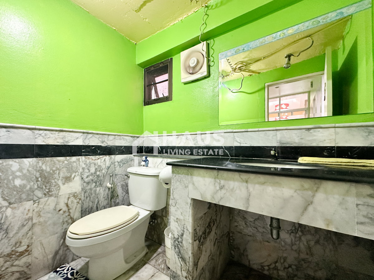 picture Pathawee Kan / 3 Bedrooms #HCWT023 - 9/20