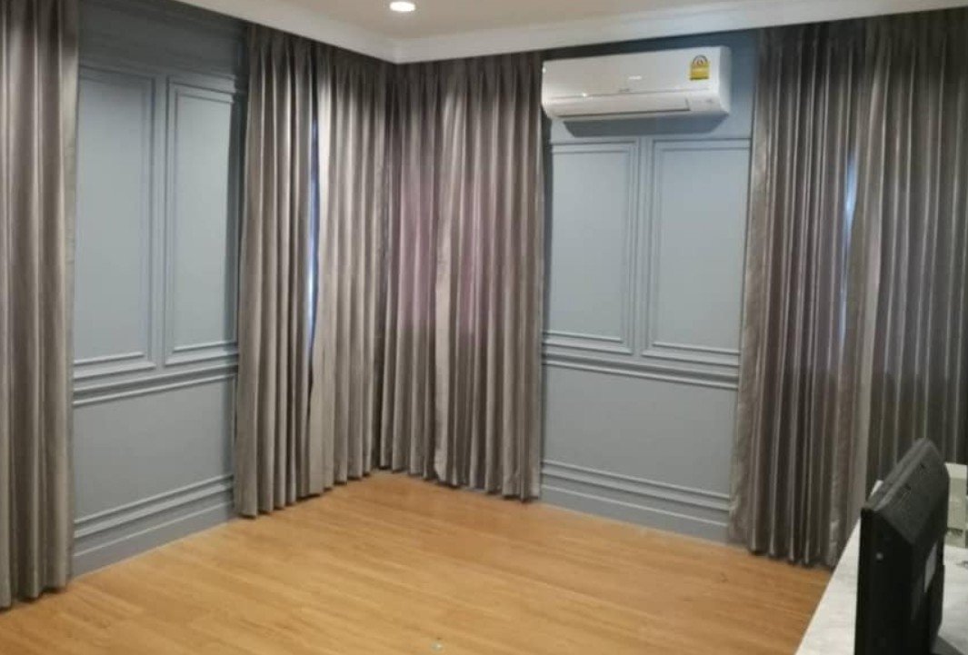 picture LTHC7130 – Single House FOR SALE in Pattanakarn 3 beds 3 baths 167 sq.M.Near ARL Ramkhamhaeng station ONLY 12 MB - 5/6