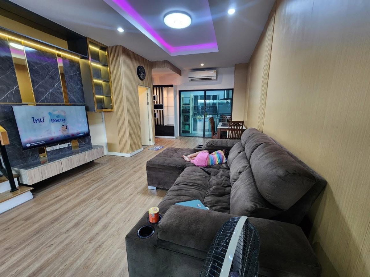 รูป 🌿 **VR0141 | บ้านกลางเมือง พระราม9-กรุงเทพกรีฑา ทาวน์โฮม 3 ชั้น พร้อมอยู่** 🏡✨ - รูปที่ 4/10