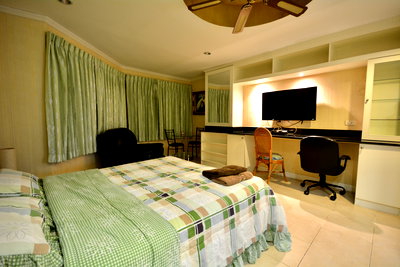 Condos for rent Jomtien Sai 1 : Studio Condo for Rent at Thip Condotel in Jomtien Pattaya