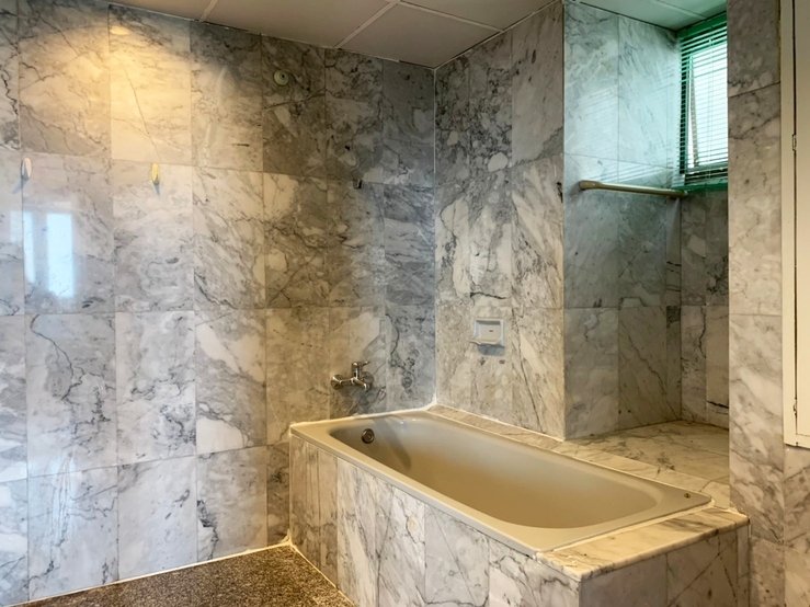 รูป LTHC6703 – Taiping Tower FOR RENT 4 beds 3 baths Size 250 Sq.M.Near BTS Ekkamai stations ONLY 80k/month - รูปที่ 6/7